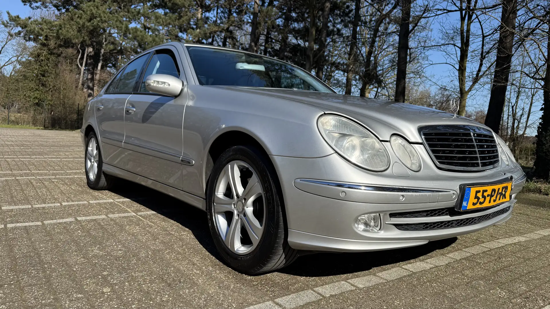 Mercedes-Benz E 240 Avantgarde - 1