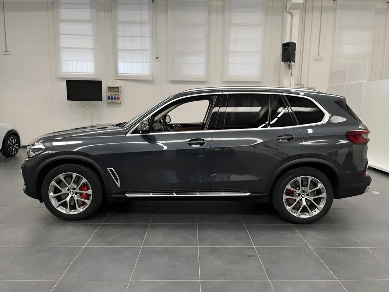 BMW X5 xdrive40d mhev 48V xLine auto 9