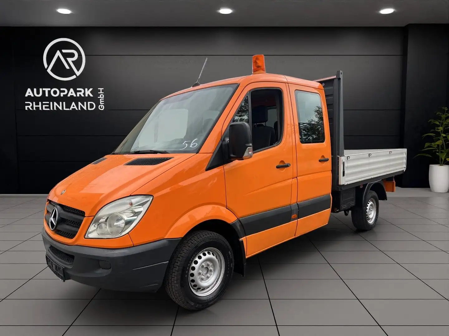 Mercedes-Benz Sprinter II Pritsche/DoKa 309/311/313/315 CDI Orange - 2