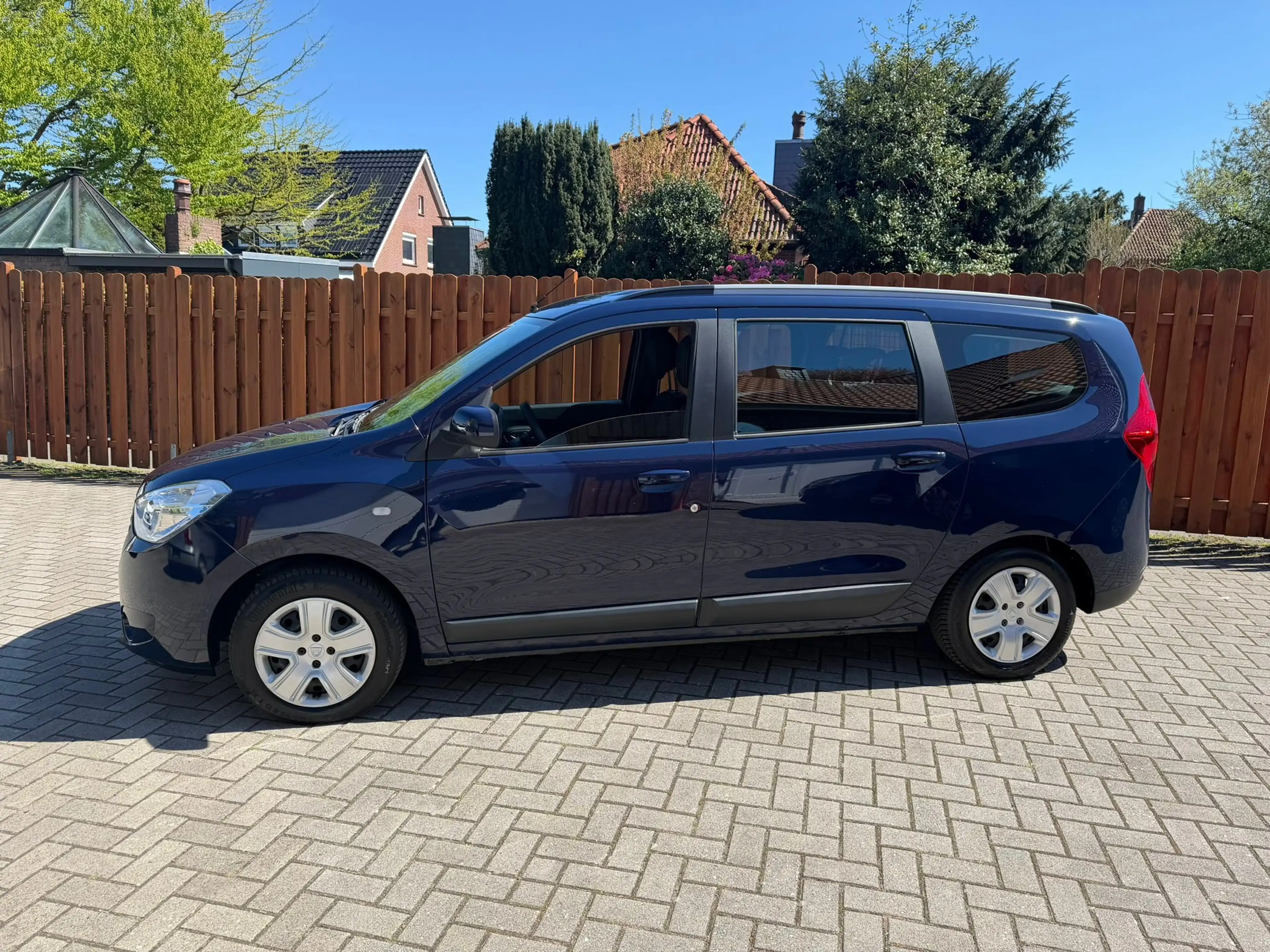 Dacia Lodgy Laureate (LPG) Tüv Neu (91Tkm)1Hand — photo 12