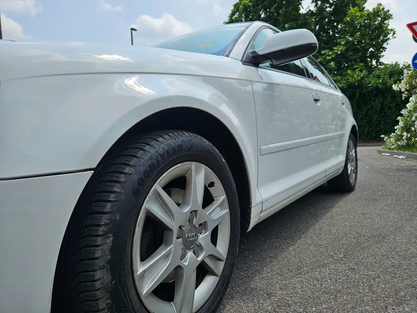Audi A3 A3 II 2008 Sportback Sportback 1.6 tdi Attraction Bianco - 2