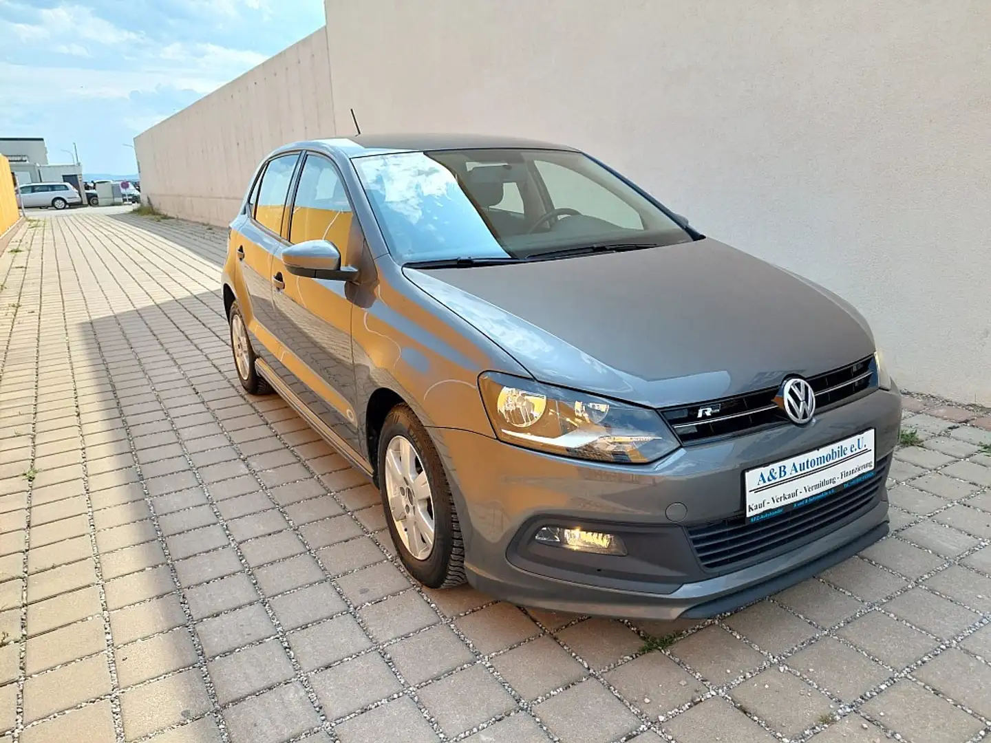 Volkswagen Polo 4Sports 1,2 TDI DPF Erster Besitz Grau - 1