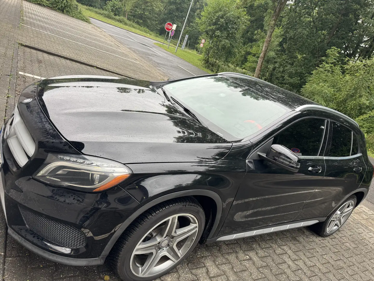 Mercedes-Benz GLA 250 4Matic 7G-DCT Edition 1 - 2