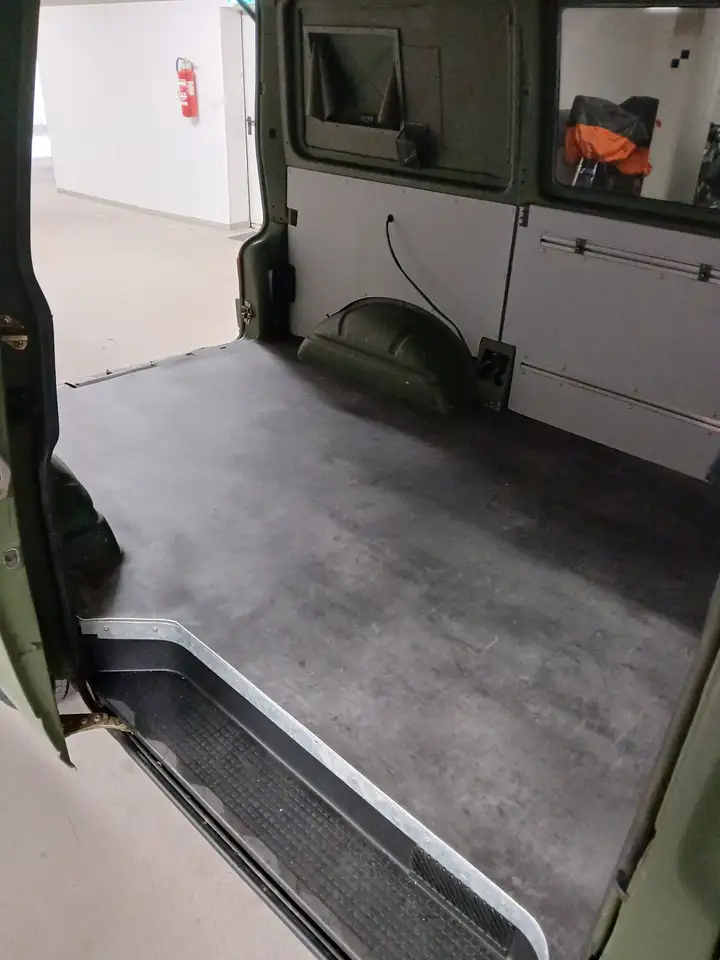 Volkswagen T4 VW T4 2.4 D Bundeswehr | Rostfrei | Wertgutachten | TÜV 2028 | 50.500 km, foto 4