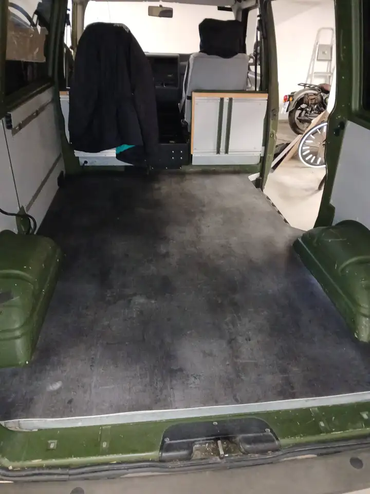 Volkswagen T4 VW T4 2.4 D Bundeswehr | Rostfrei | Wertgutachten | TÜV 2028 | 50.500 km, foto 3