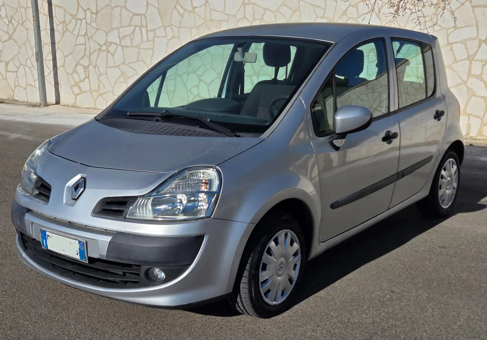 Renault Modus 1.5 dci  Neopatentati Stříbrná - 2