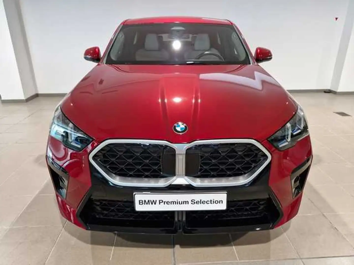 BMW X2 sDrive 18dA Rouge - 2