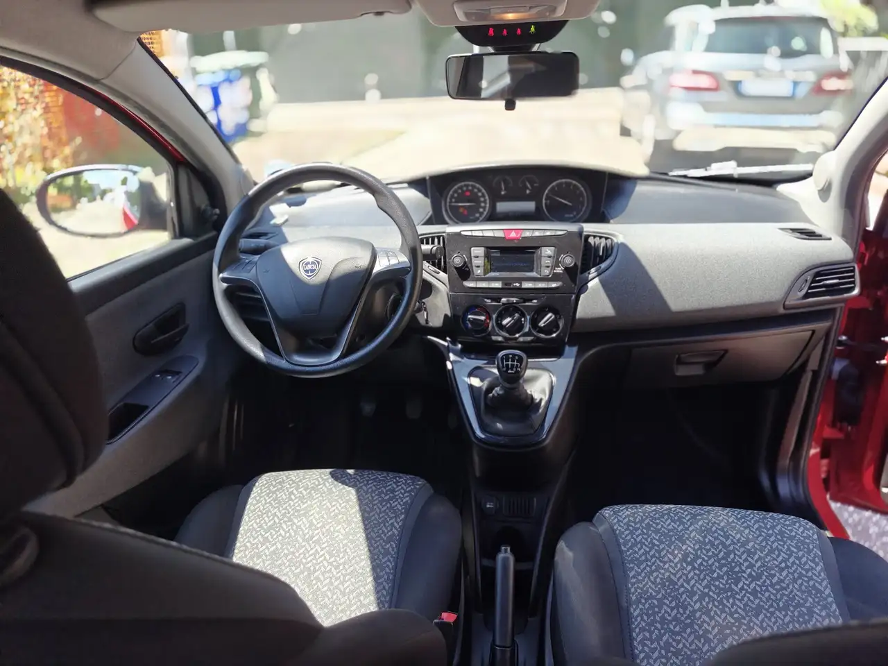 Lancia Ypsilon 2021 — фото 10
