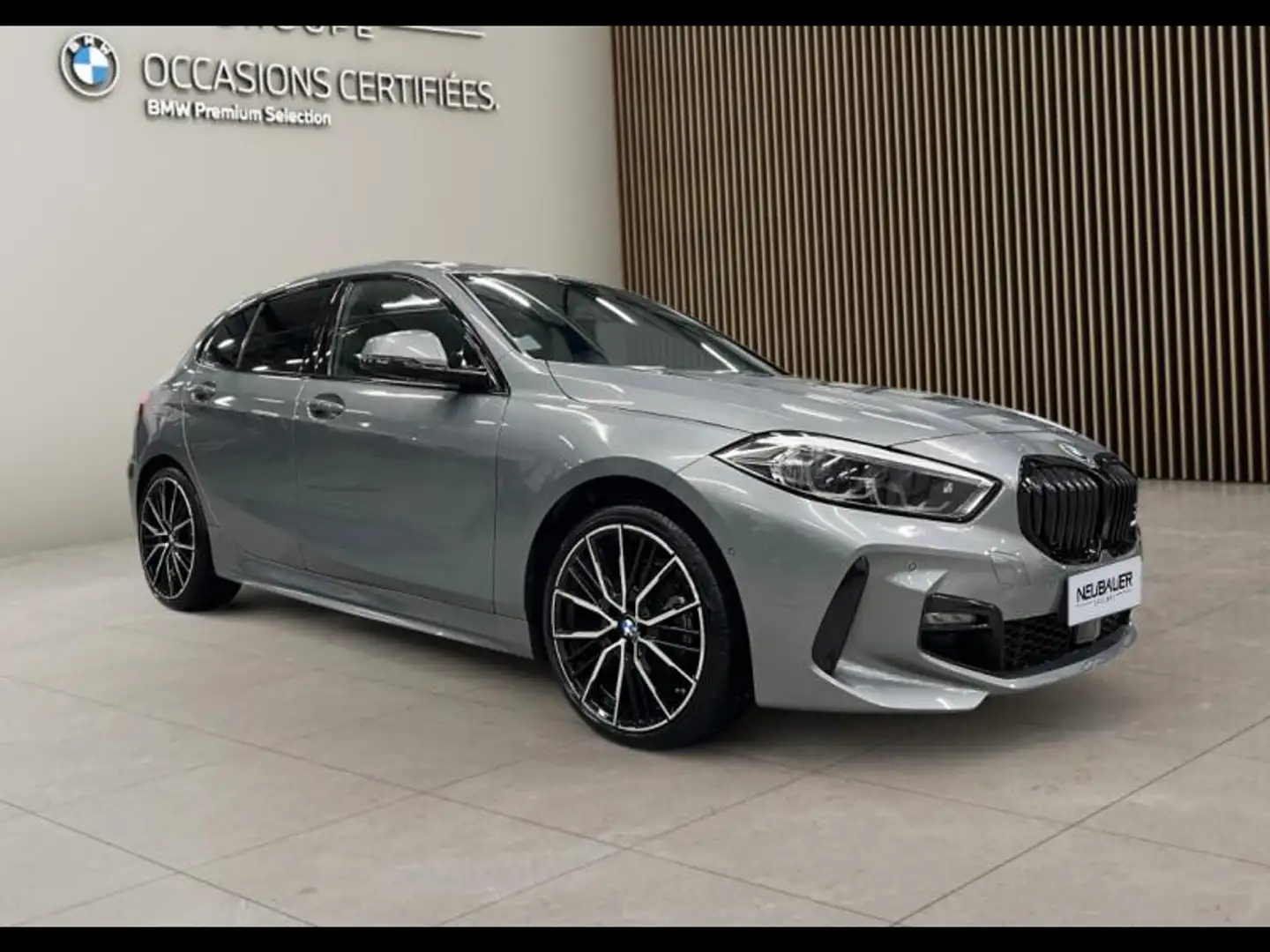 BMW 118 118iA 136ch M Sport DKG7 Gris - 2