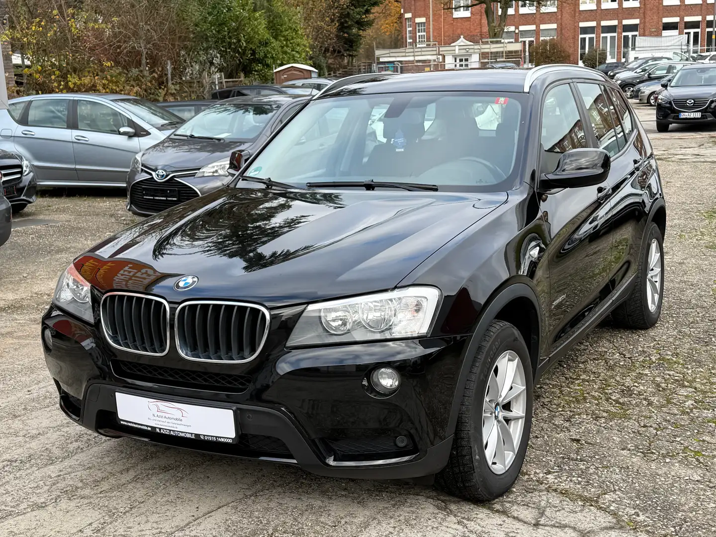 BMW X3 xDrive 20 d Automatik Allrad*PDC*SitzHeizung* Noir - 2