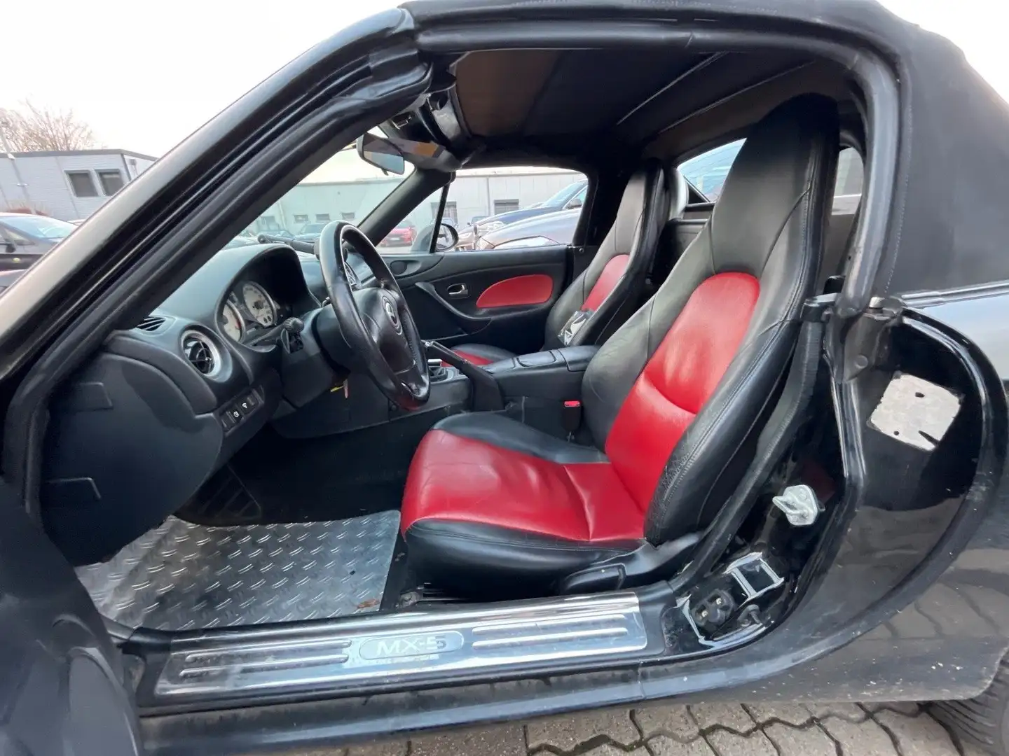 Mazda MX-5 1.6 16V Unplugged Leder SHZ Stoffdach TOP Schwarz - 1