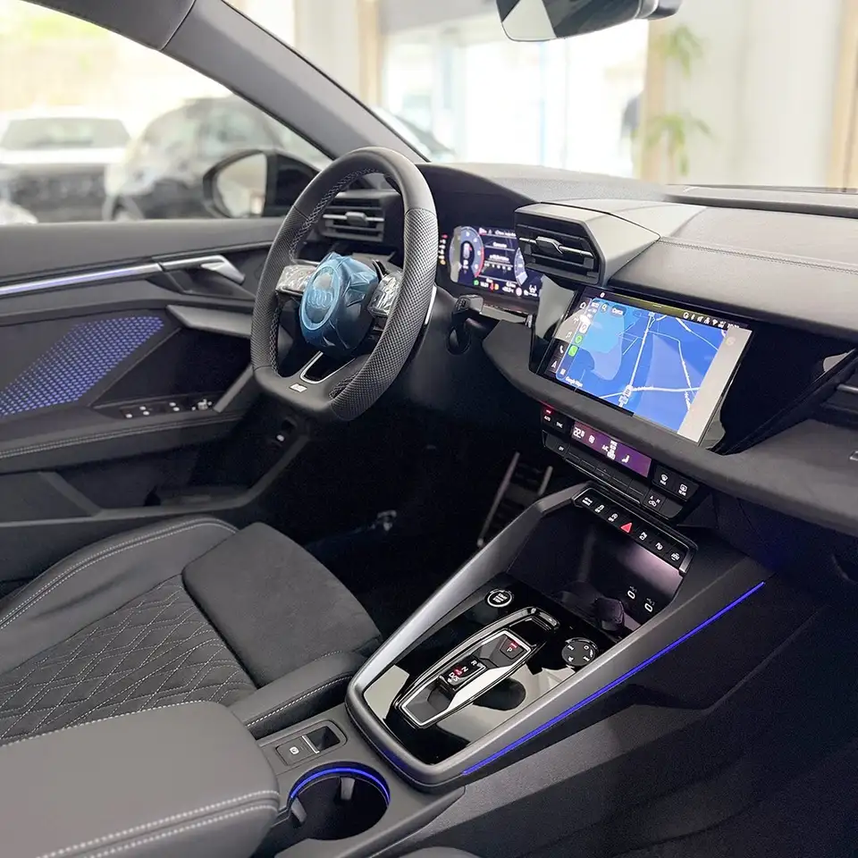 Audi A3 Sportback Identity Black km0 2026 150cv |tetto R19 7