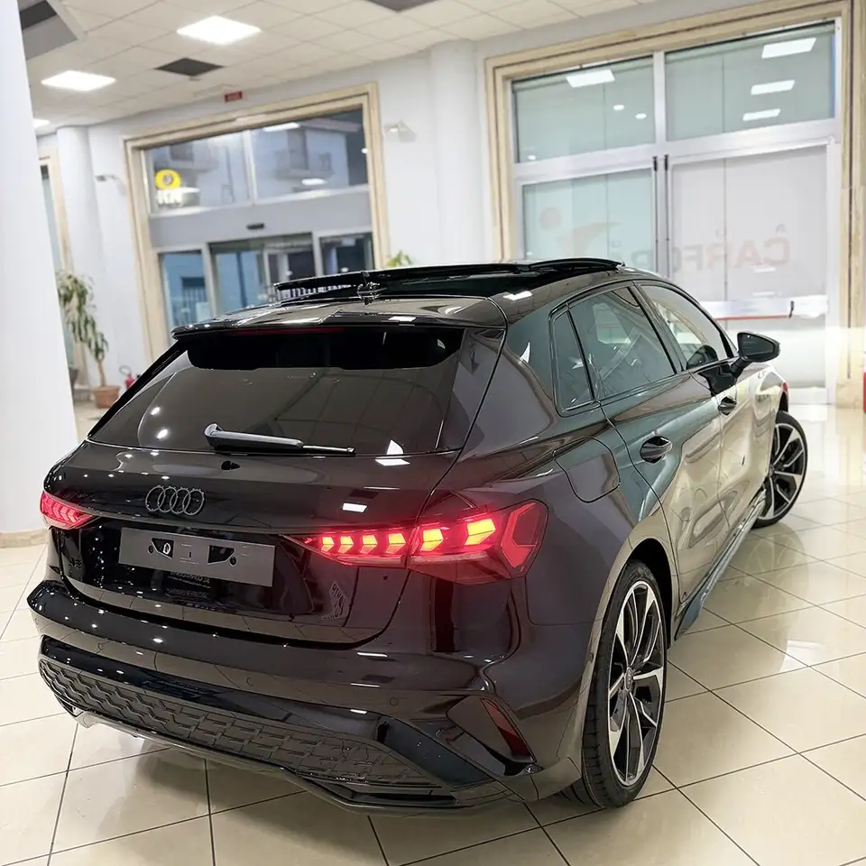 Audi A3 Sportback Identity Black km0 2026 150cv |tetto R19 5