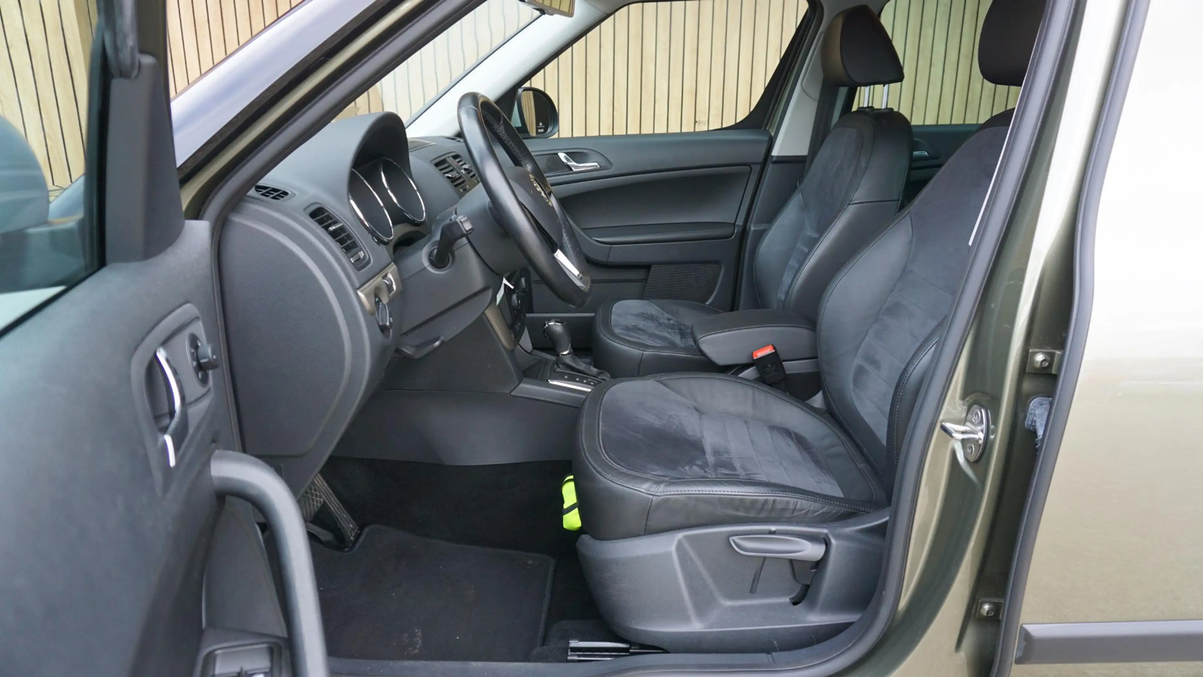 Skoda Yeti 1.2 TSI 105pk DSG Outdoor Outdoor & Elegance Leder — photo 7