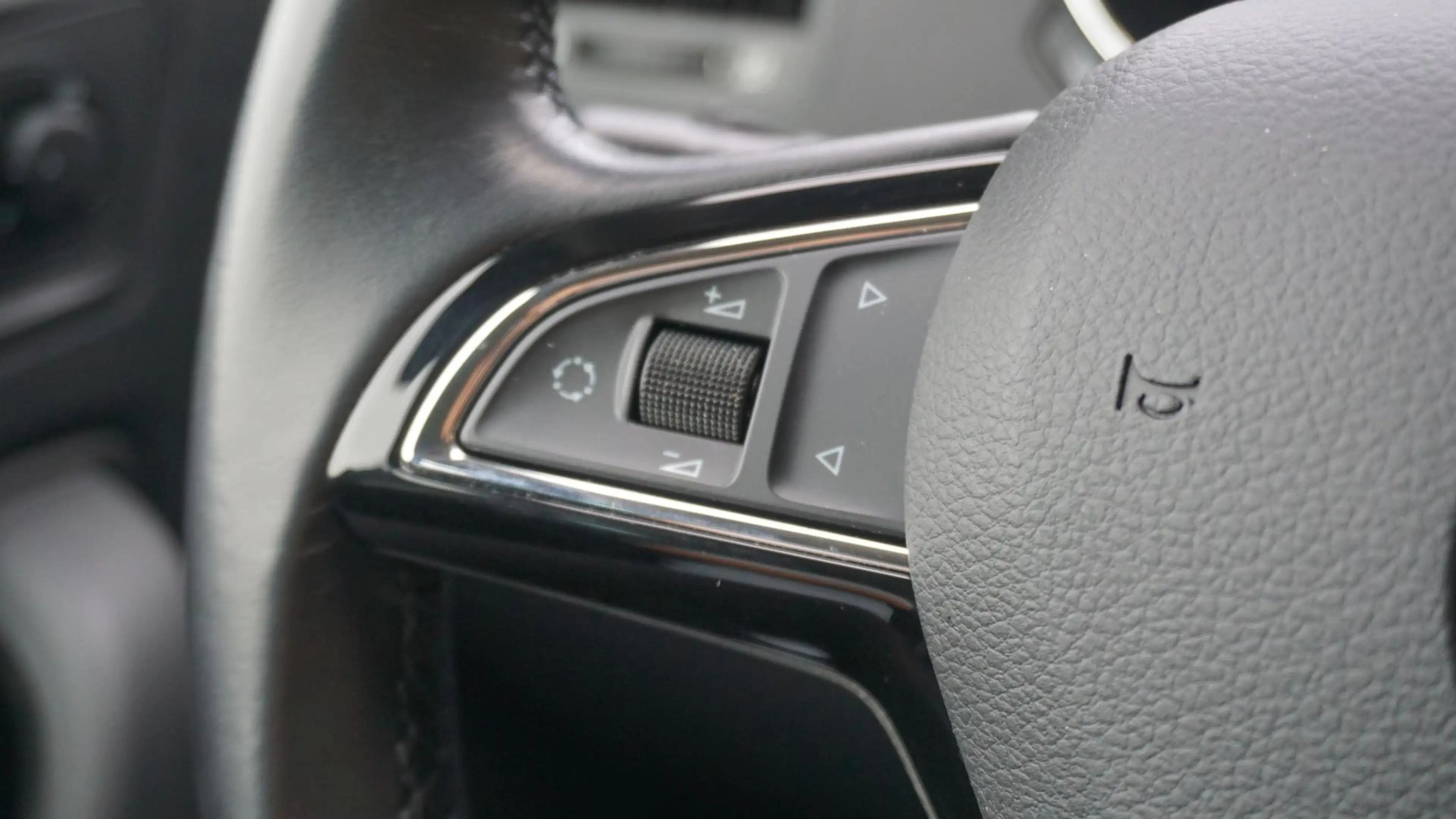 Skoda Yeti 1.2 TSI 105pk DSG Outdoor Outdoor & Elegance Leder — photo 27