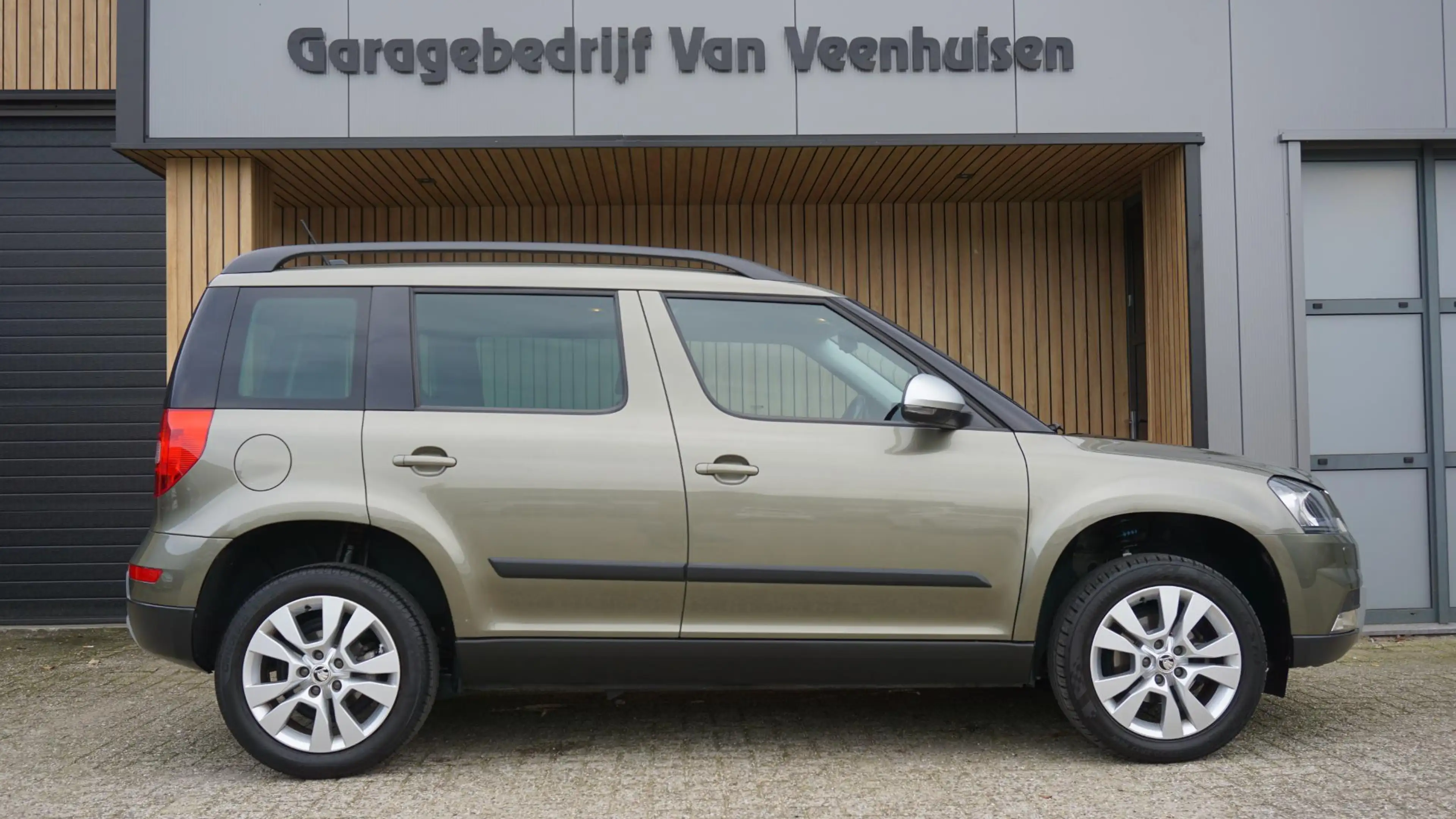 Skoda Yeti 1.2 TSI 105pk DSG Outdoor Outdoor & Elegance Leder — photo 3