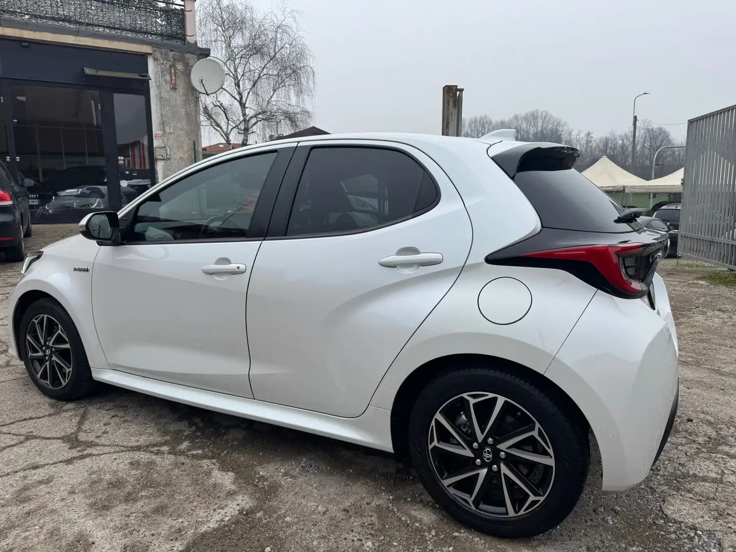 Toyota Yaris Yaris 1.5h Business Wit - 2