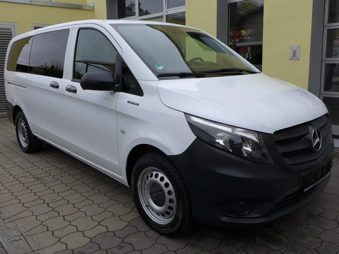 Mercedes-Benz Vito eVito Tourer lang Klima Navi Kamera Blanco - 1