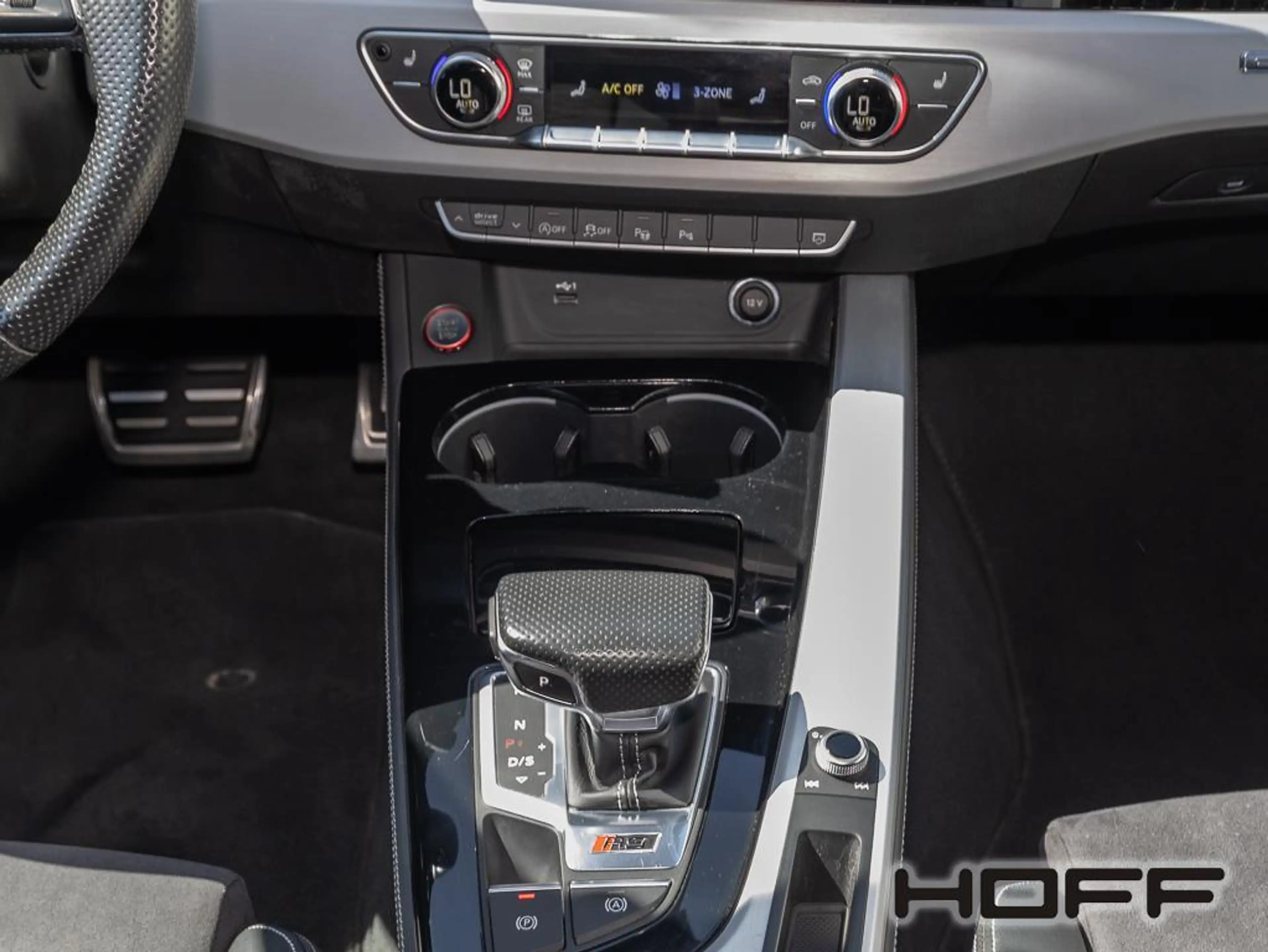 Audi RS4 Avant quattro Dynamik PANO Sportabgas HUD 20 Zoll — photo 8