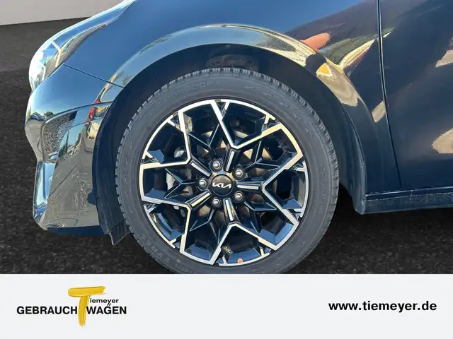 Kia Ceed view 9