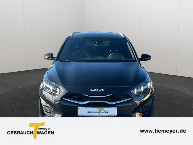 Kia Ceed view 2