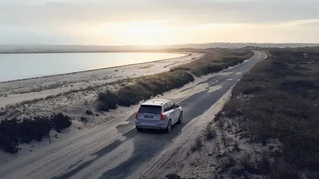 Volvo XC90 Black Edition Ultra, T8 AWD Plug-in Hybrid, Elektr Ansicht 12