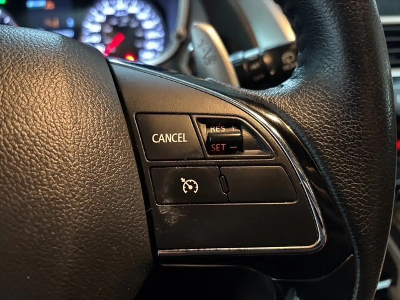 Mitsubishi Eclipse Cross снимка Mitsubishi Eclipse Cross