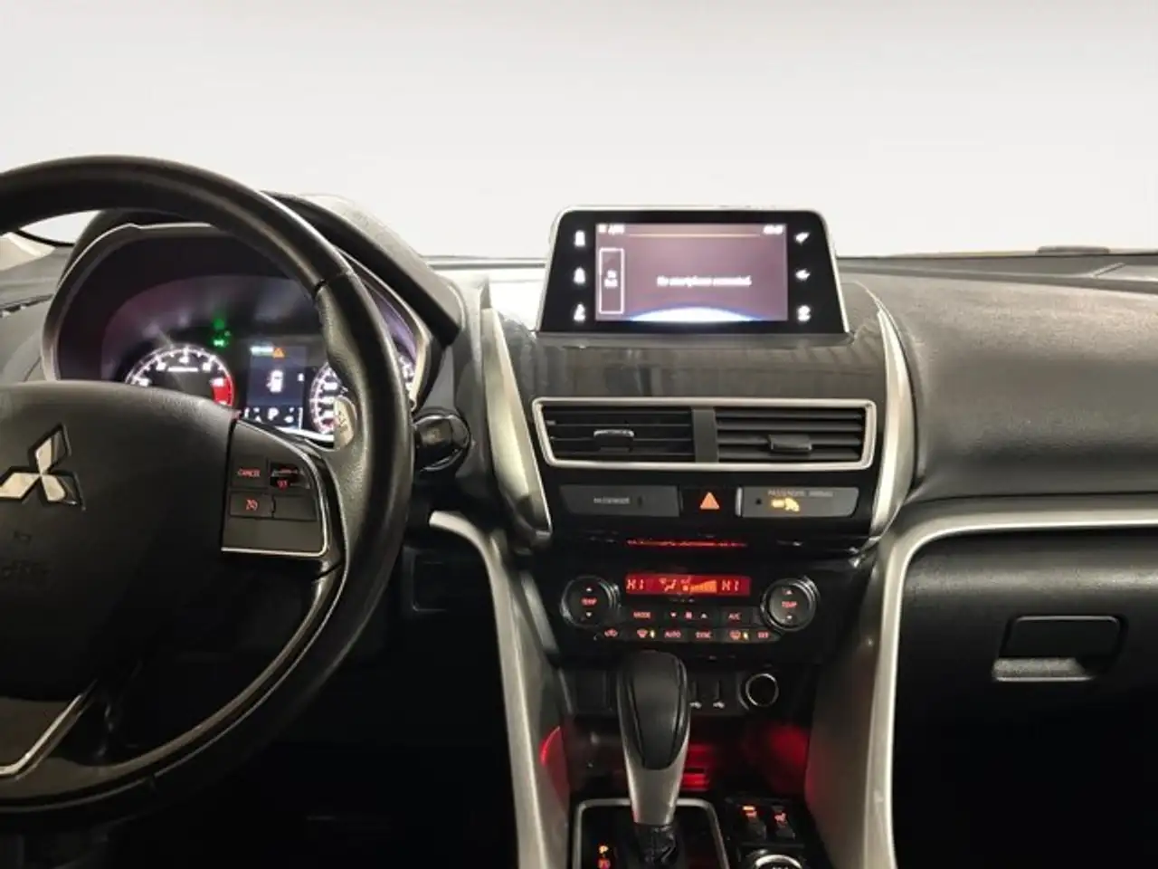 Mitsubishi Eclipse Cross снимка Mitsubishi Eclipse Cross