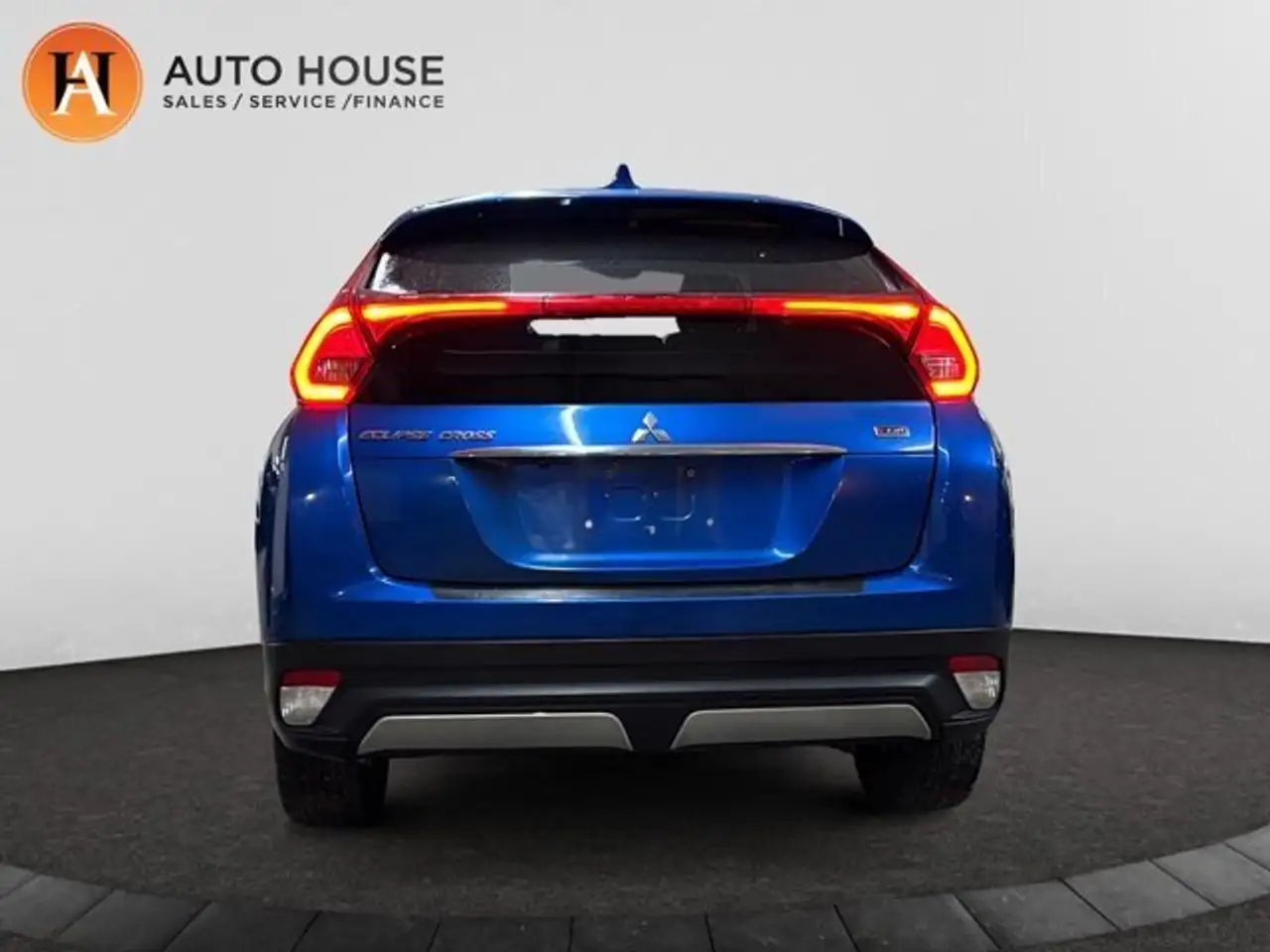 Mitsubishi Eclipse Cross снимка Mitsubishi Eclipse Cross
