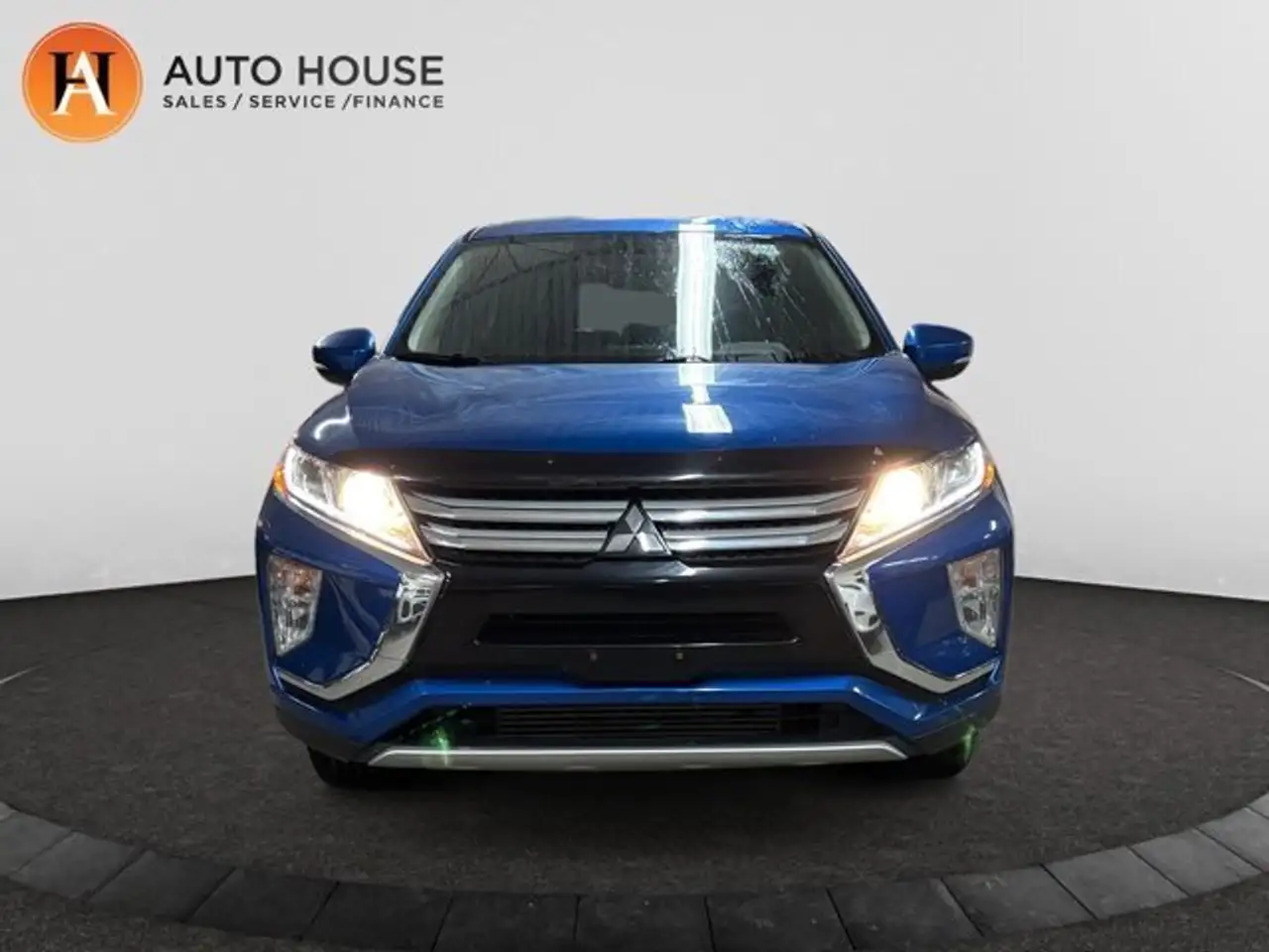 Mitsubishi Eclipse Cross снимка Mitsubishi Eclipse Cross