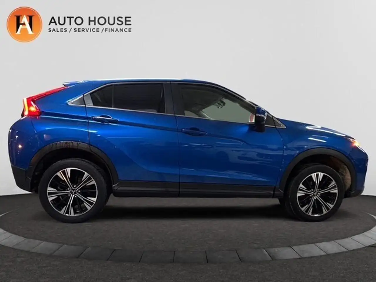Mitsubishi Eclipse Cross снимка Mitsubishi Eclipse Cross