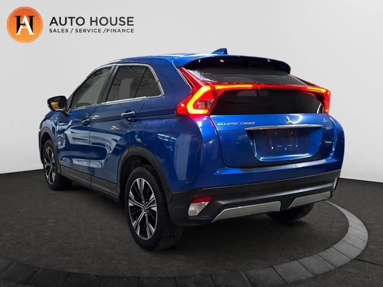 Mitsubishi Eclipse Cross снимка Mitsubishi Eclipse Cross