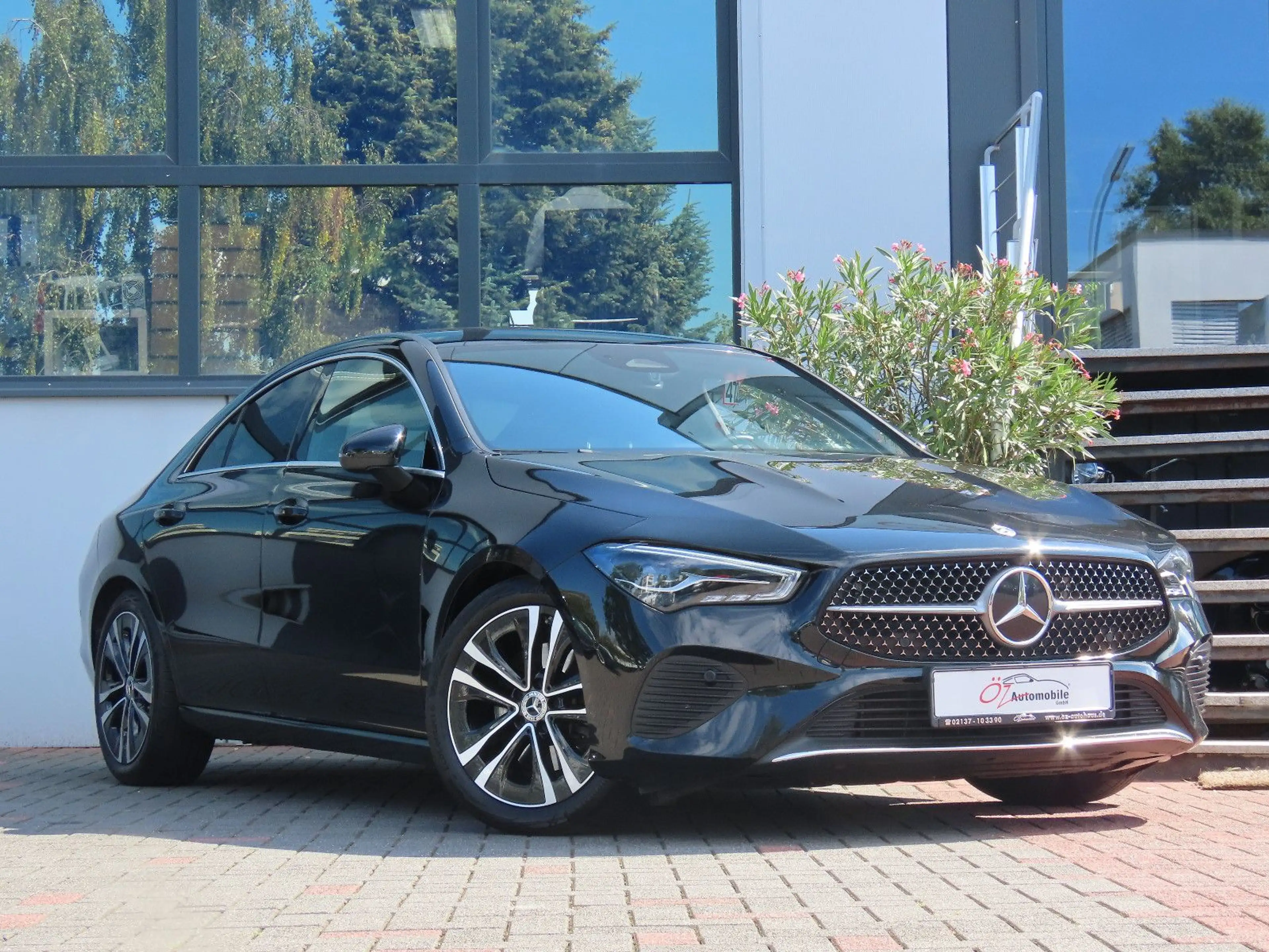 Mercedes-Benz CLA 220 d Autom. Leder Sitzheizung Klima ACC