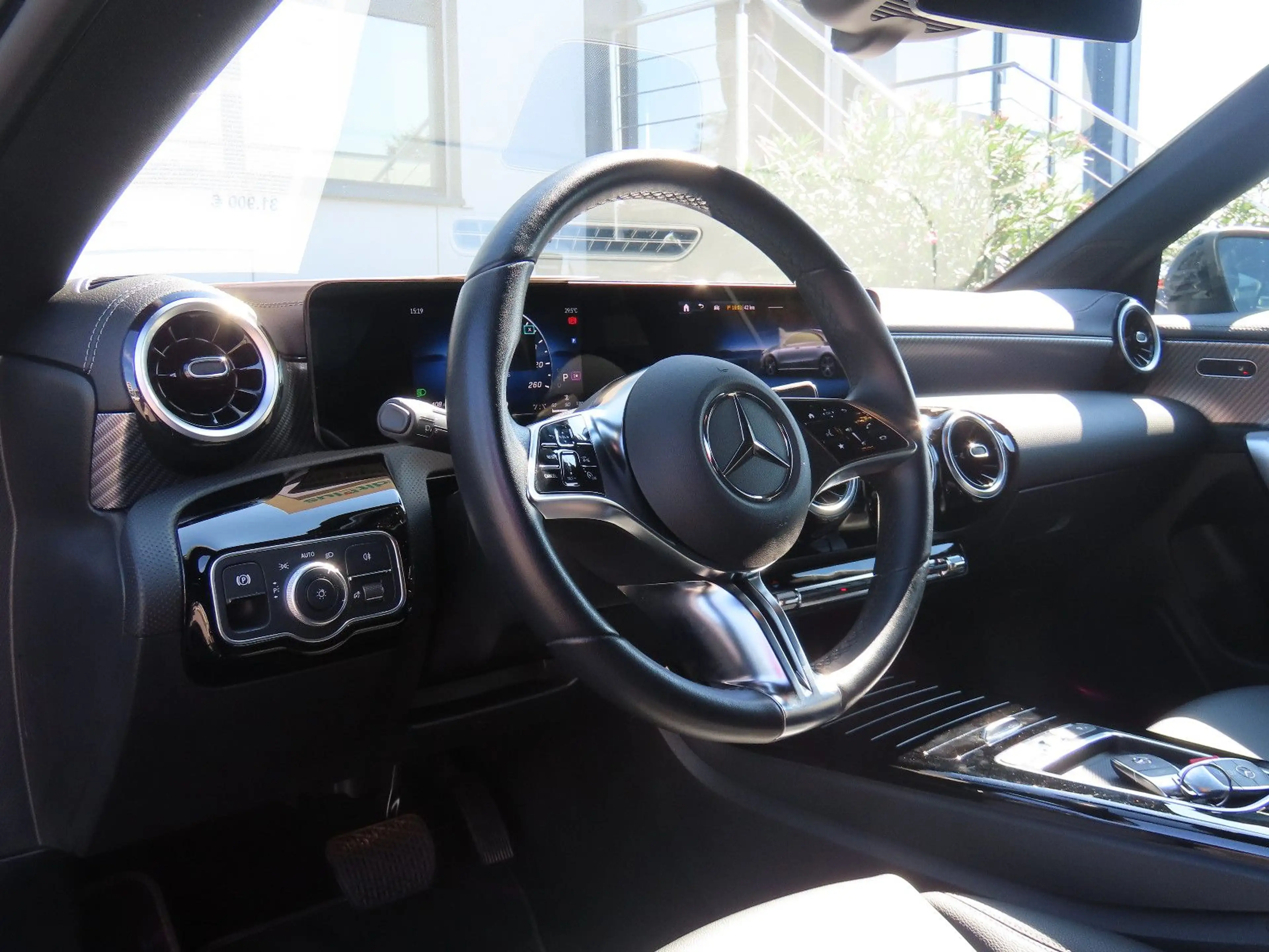 Mercedes-Benz CLA 220 d Autom. Leder Sitzheizung Klima ACC — photo 9