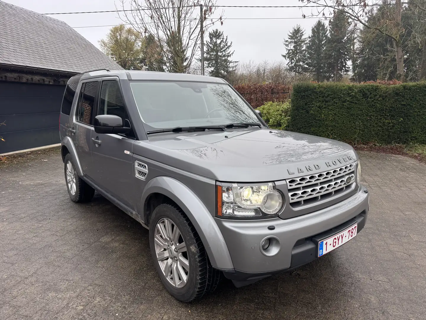 Land Rover Discovery Discovery TD V6 HSE Gris - 1