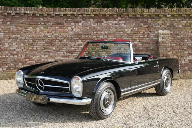 Mercedes-Benz SL 280 Pagode "Restored" Completely restored and rebuilt