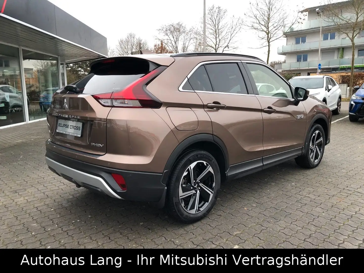 Mitsubishi Eclipse Cross Intro Edition Hybrid 4WD Marrón - 2
