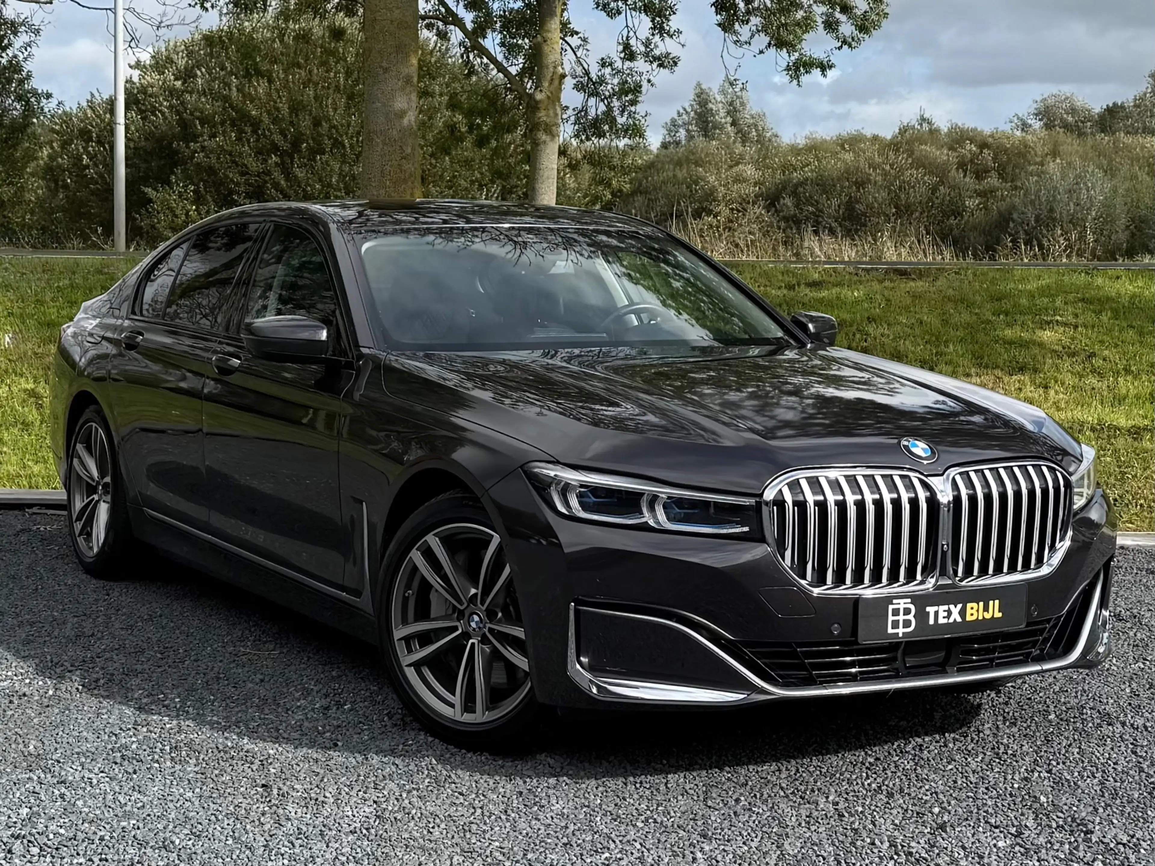 BMW 745 7-serie 745e Pano/HUD/360cam/H&K/etc! — photo 3