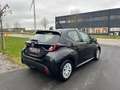 Toyota Yaris 1.0 MT DYNAMIC + NAVI Zwart - thumbnail 4