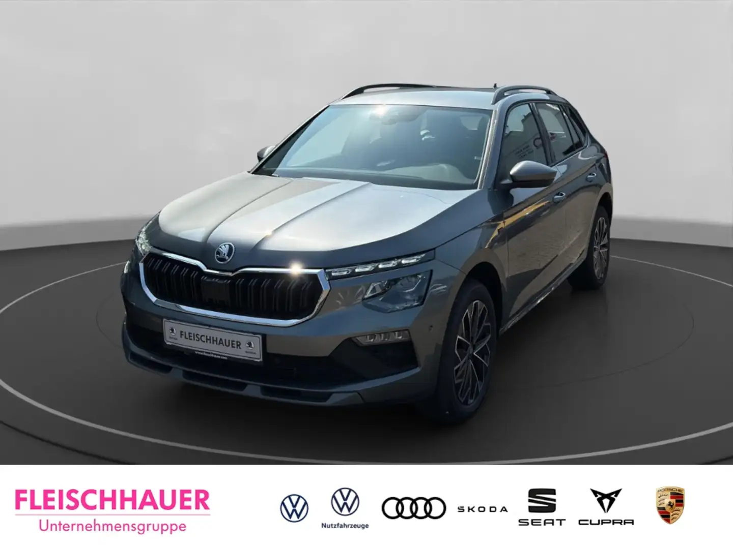 Skoda Kamiq 1,0 TSI Tour AHK-klappbar Navi Digitales Cockpit L Grau - 1