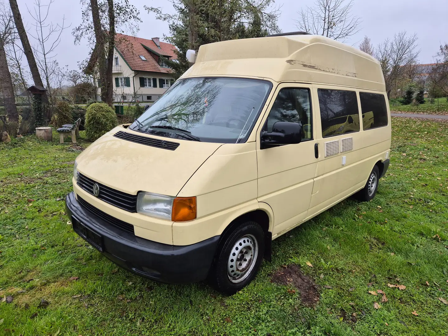 Volkswagen T4 Kombi Kombi 3-0-0 2,5 TDI Beige - 1