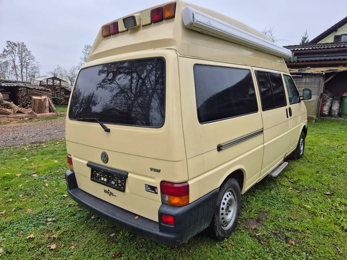 Volkswagen T4 Kombi Kombi 3-0-0 2,5 TDI Beige - 2