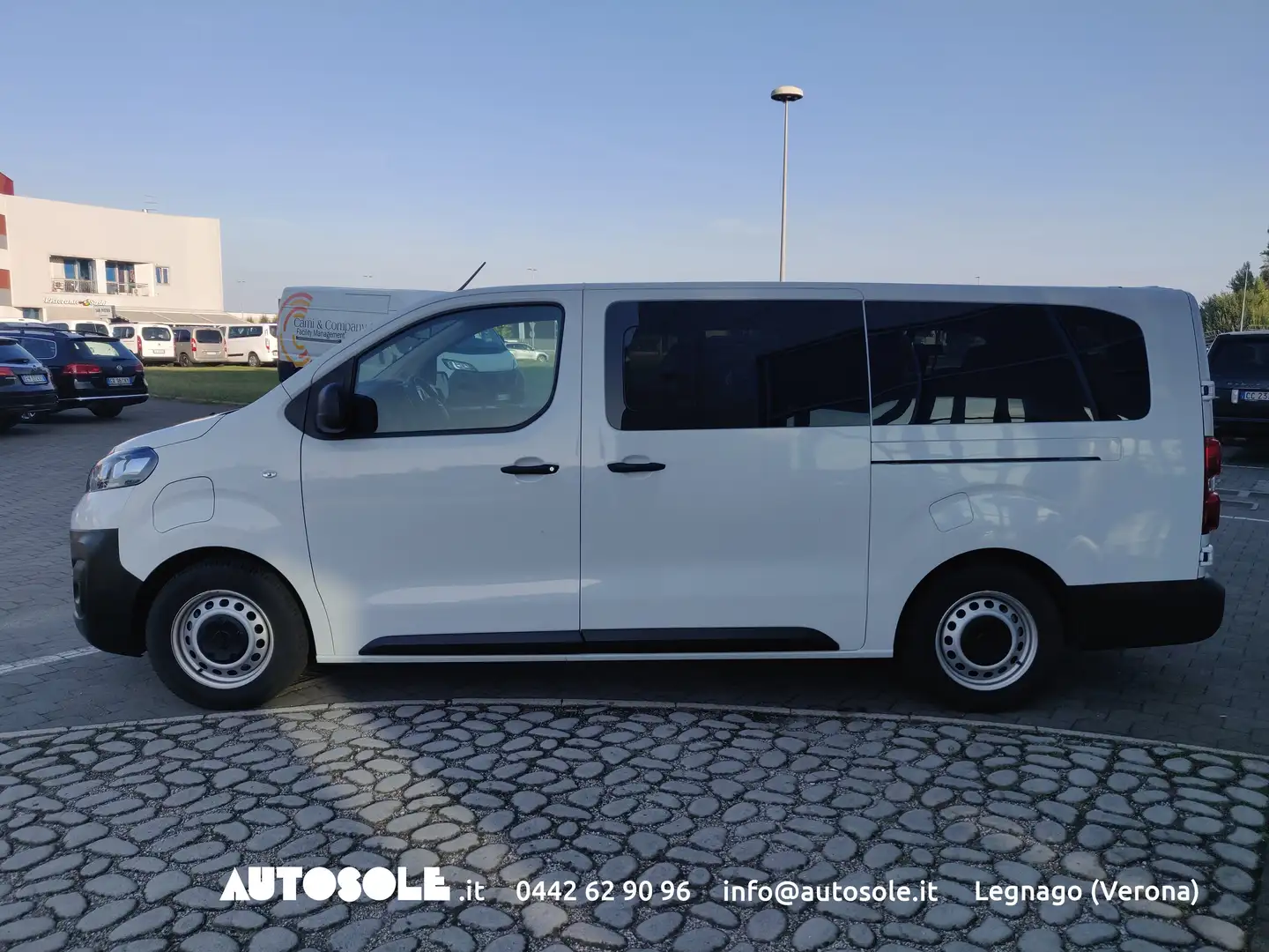 Opel Vivaro-e L2H1 9Posti Autovettura Gancio Traino Weiß - 2