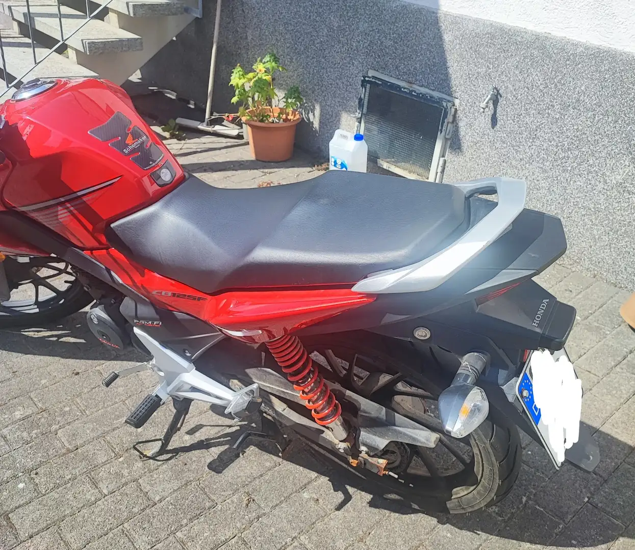 Honda CB 125 F Rouge - 2