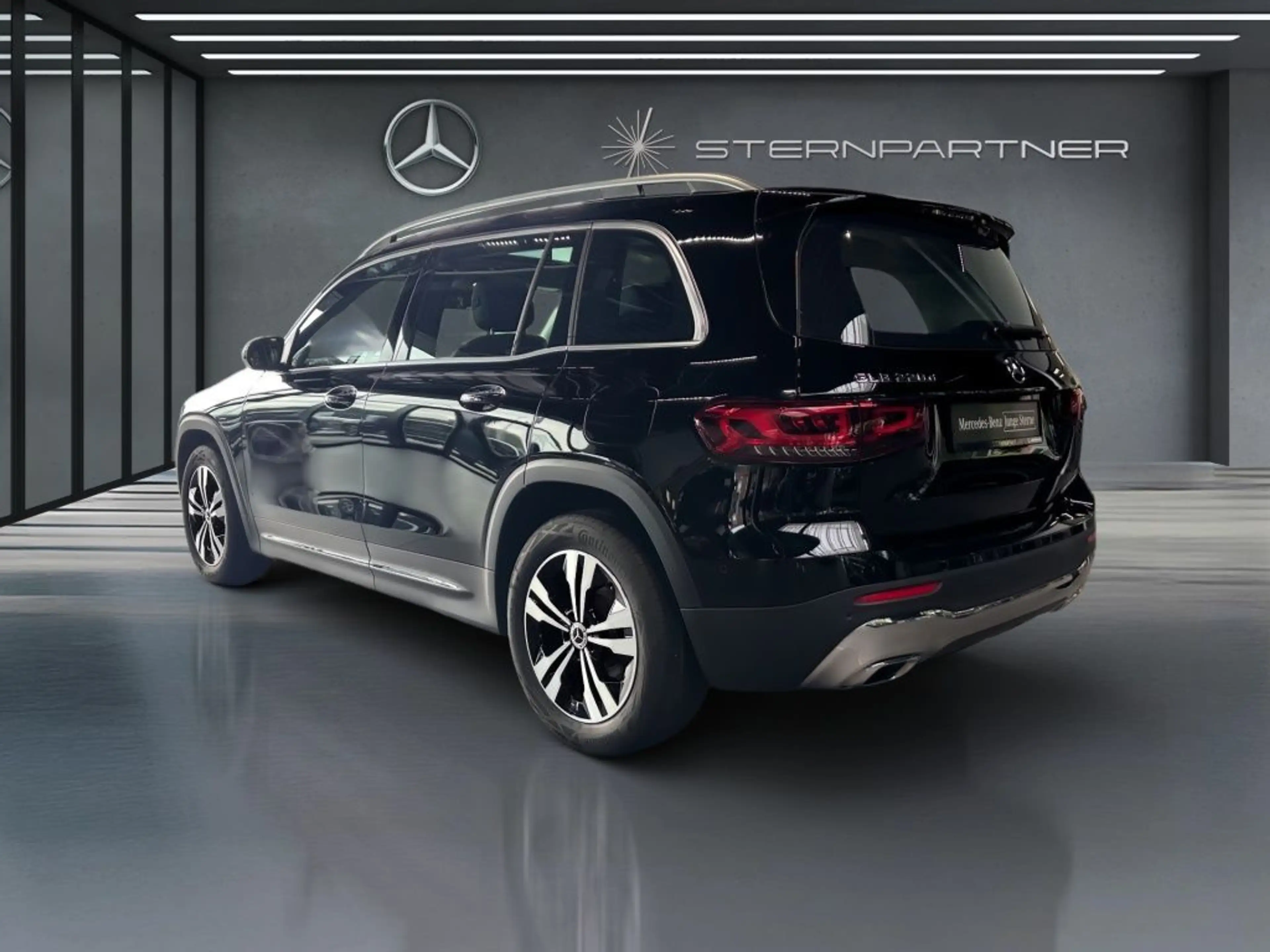 Mercedes-Benz GLB 220 d Progressive STH Pano KAM PDC SpurH — photo 9