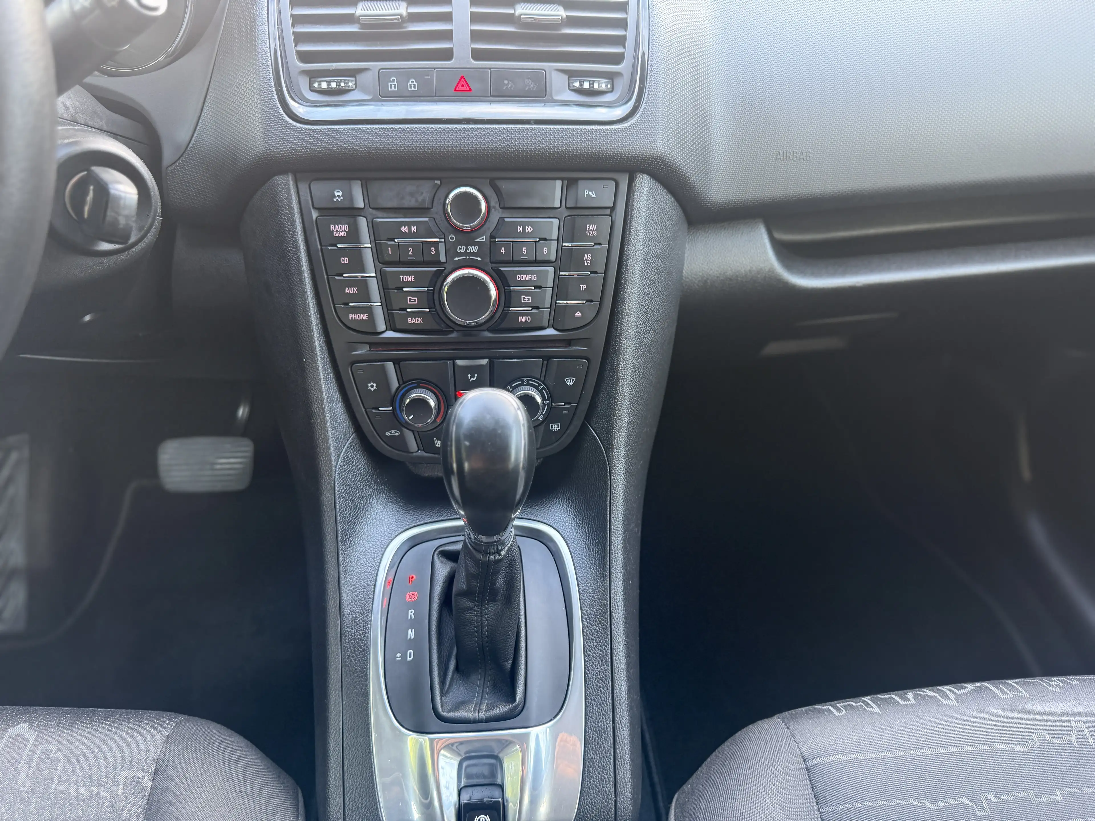 Opel Meriva 1.4 Turbo / Automatik / PDC / Tüv neu — photo 13