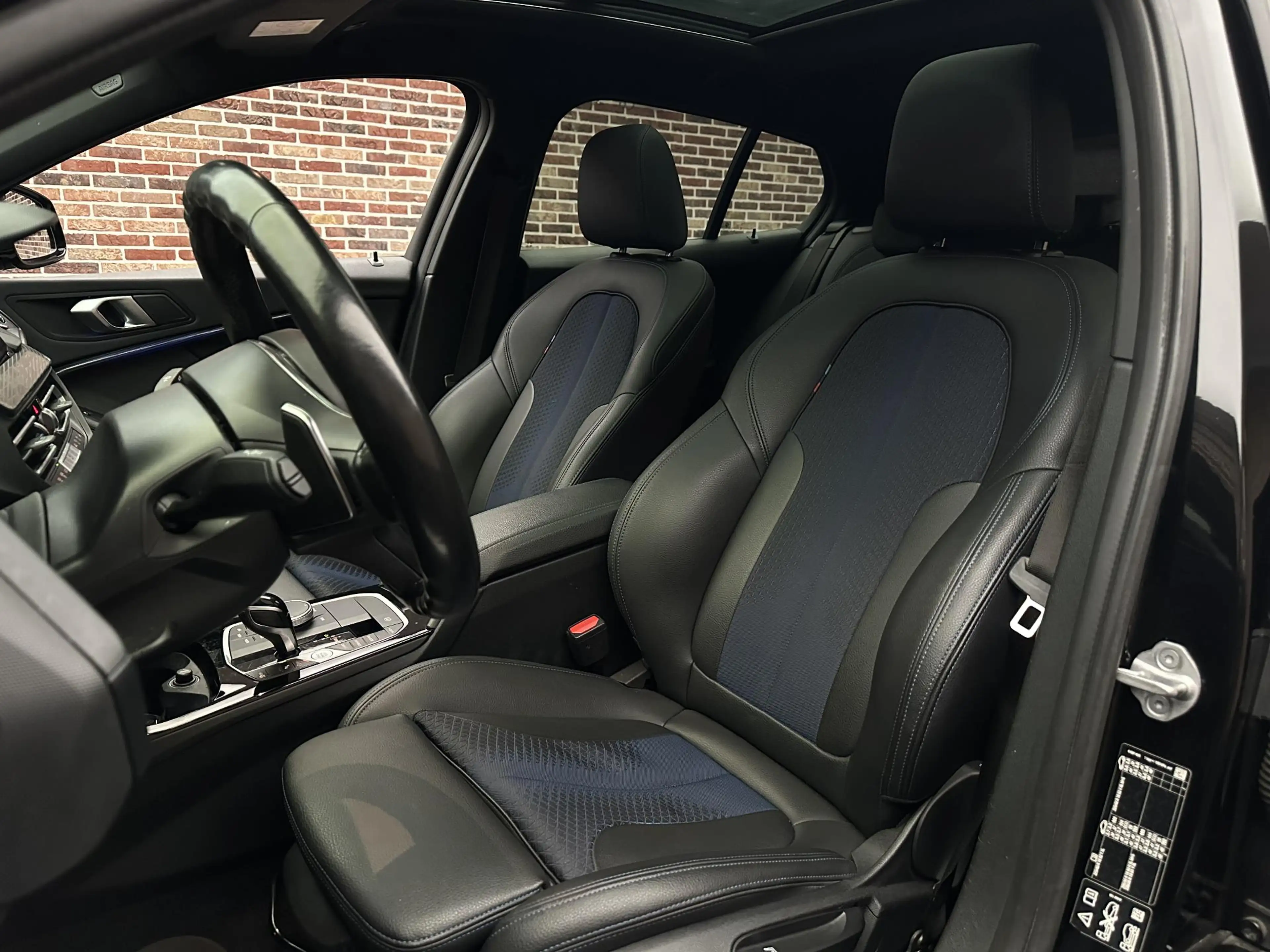 BMW 135 1-serie M135i xDrive Executive — photo 14