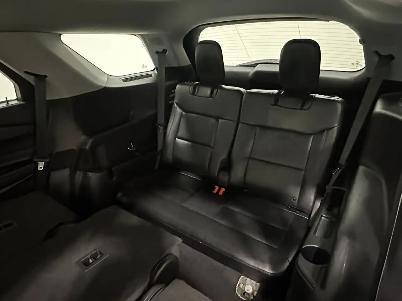 Ford Explorer снимка Ford Explorer