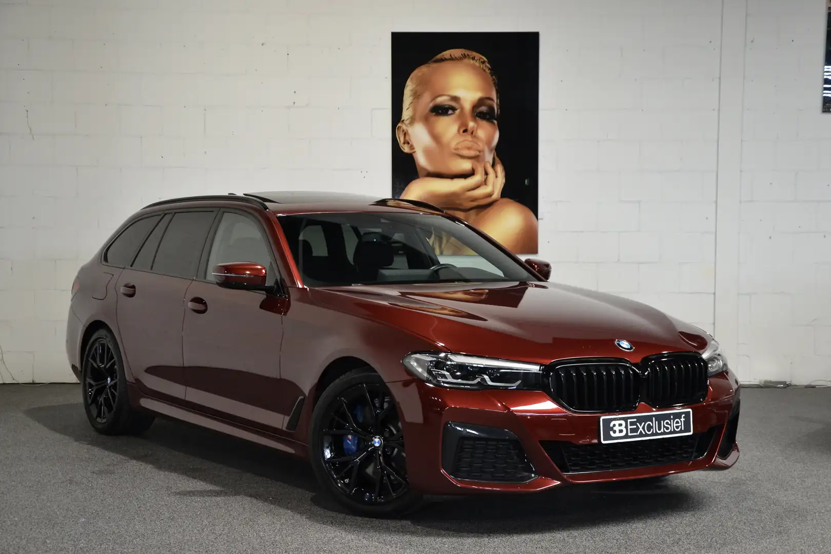 BMW 530 5-serie Touring 530i High Executive Pan.dak, M-sty Rosso - 1