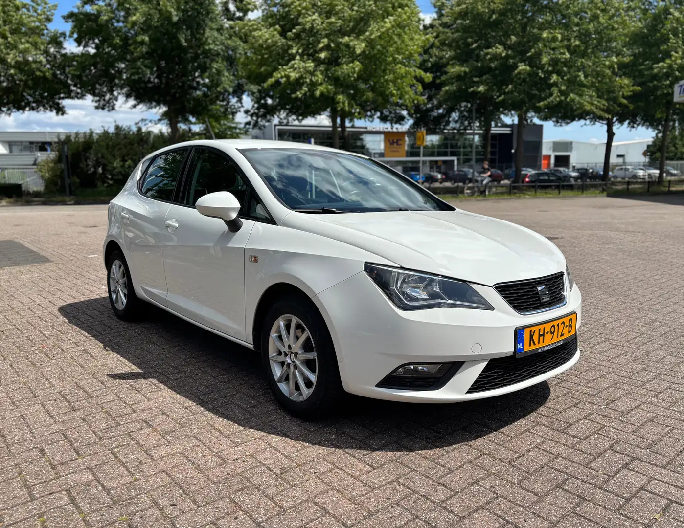 SEAT Ibiza 1.0 EcoTSI 95PK Style Connect |Navi | Cruise | PDC Wit - 2